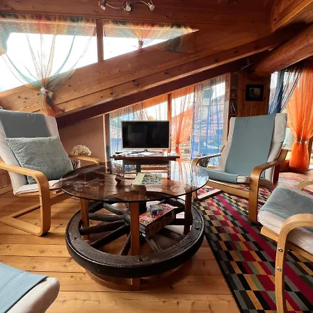 Lägenhet Casa Elenina