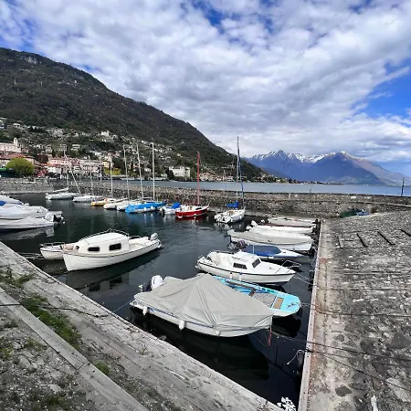 アパート Casa Elenina